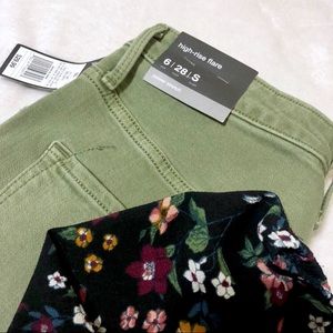 NWT Mossimo High Rise Flare